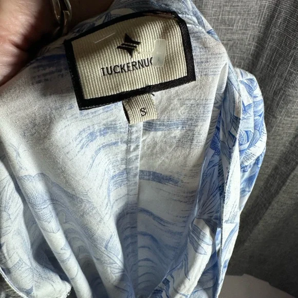 Tuckernuck Safari Toile Blue White Flare Sleeve Dress Size Small - Picture 11 of 11